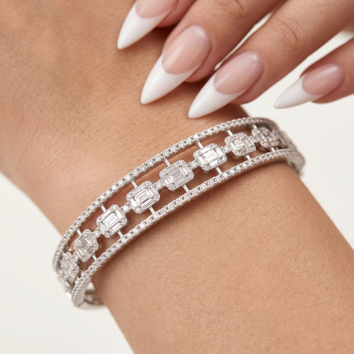 Essence Baguette Diamond Bangle Bracelet in 18K White Gold