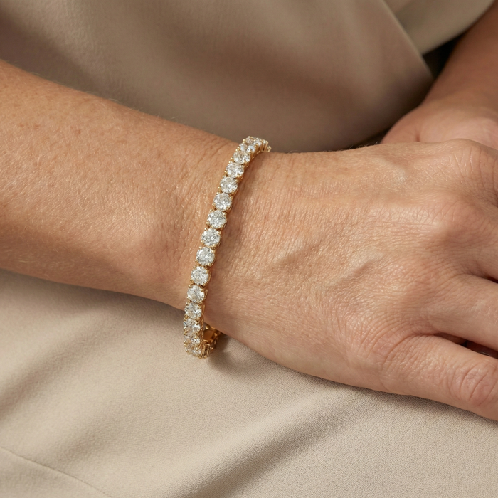 Signature Round Diamond Tennis Bracelet in 14K Yellow Gold