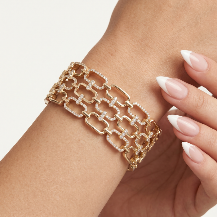 Nostalgia Diamond Bangle Bracelet in 14K Yellow Gold
