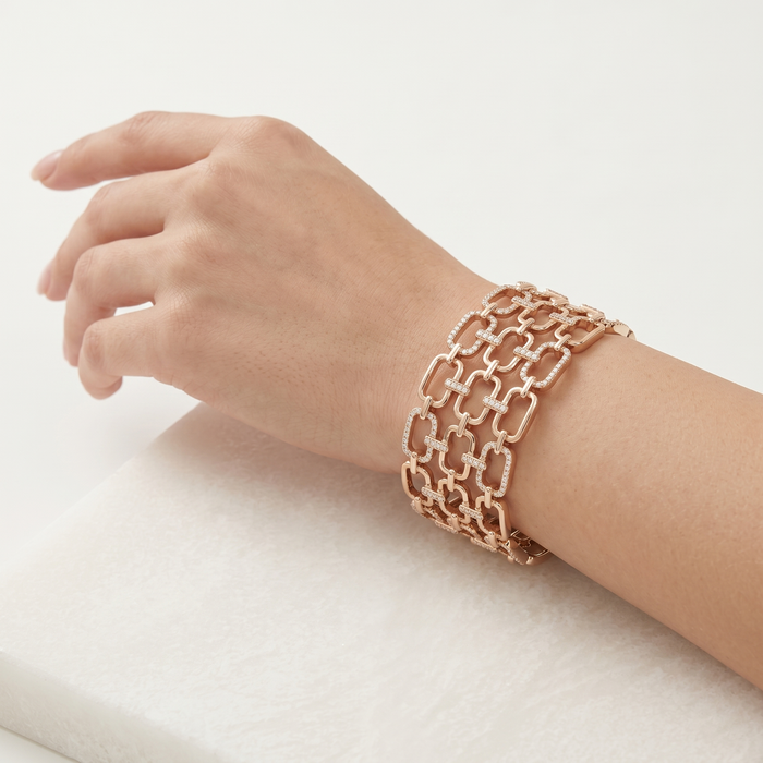 Nostalgia Diamond Bangle Bracelet in 14K Yellow Gold