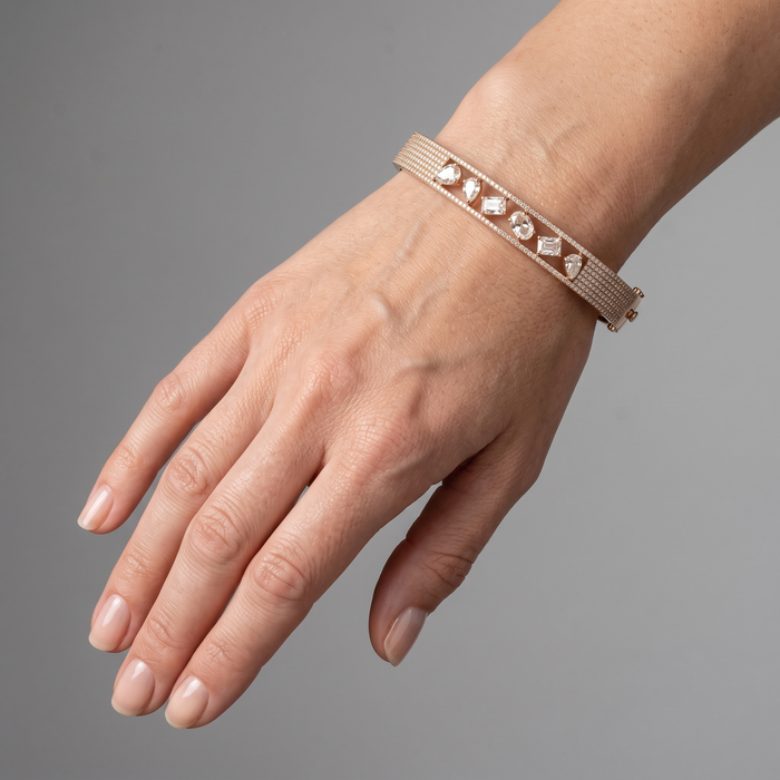 Aurora Classic Bangle Bracelet in 14K Yellow Gold