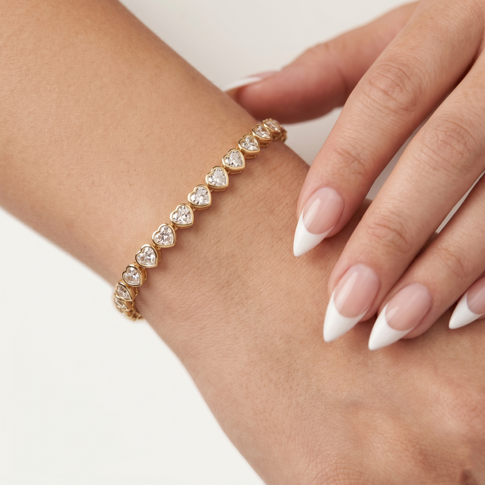 Lush Emerald Tennis Diamond Bracelet in 14K Yellow Gold