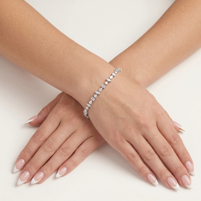 Luxe Lattice Diamond Tennis Bracelet in 18K Yellow Gold
