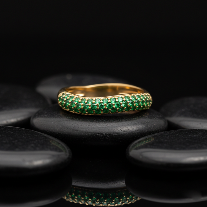 Elegant Emerald Pave 14K Gold Band Ring