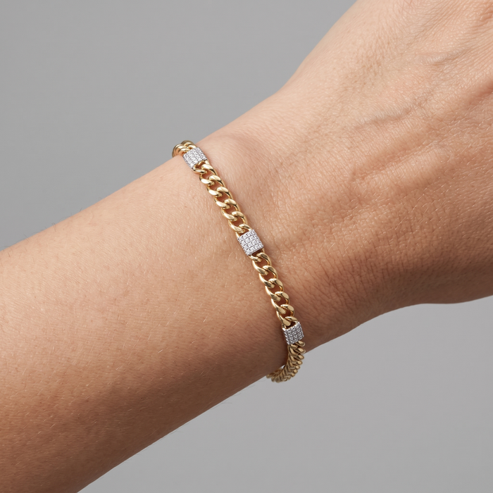 Stream Diamond Chain Link Bracelet in 14K Yellow Gold