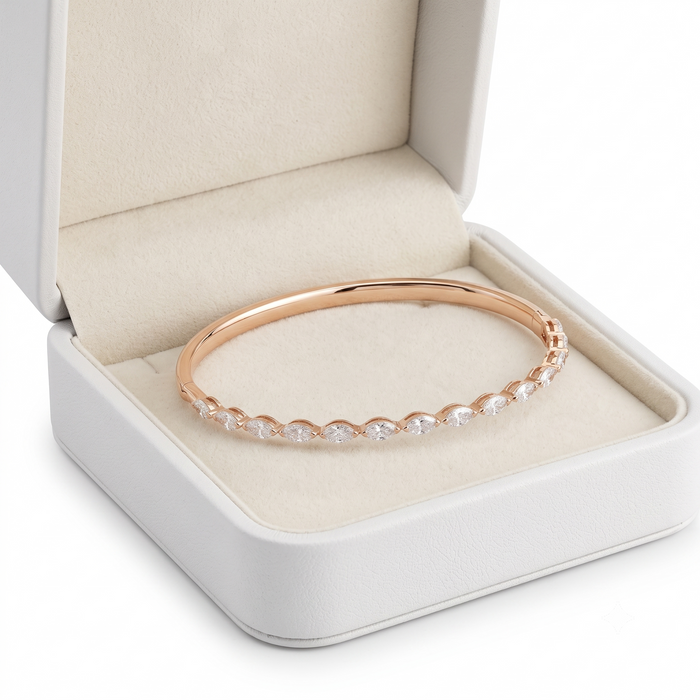 Vintage Lustre Bangle Bracelet in 14K Yellow Gold