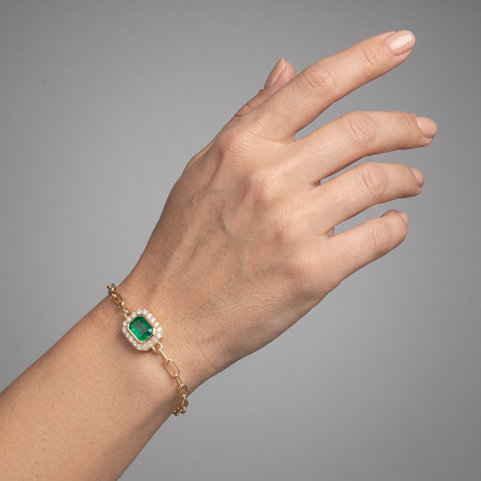 Green Halo Emerald Centre Paperclip Chain Bracelet in 14K Gold
