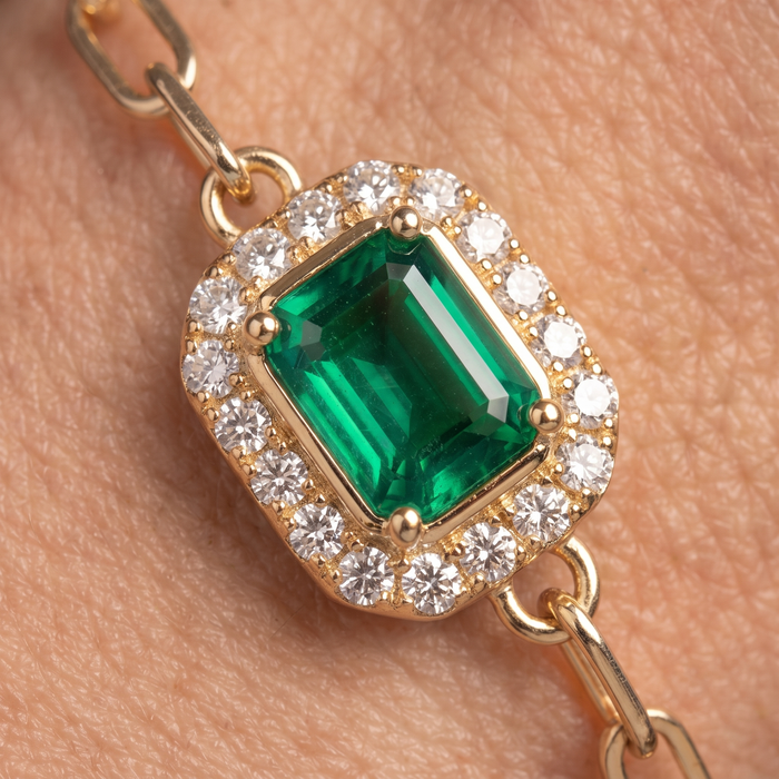 Green Halo Emerald Centre Paperclip Chain Bracelet in 14K Gold