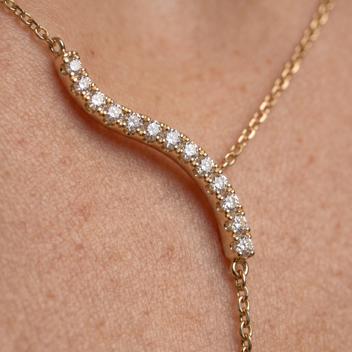 Curved Drop Accent Diamond Lariat Necklace in 14K Yellow Gold