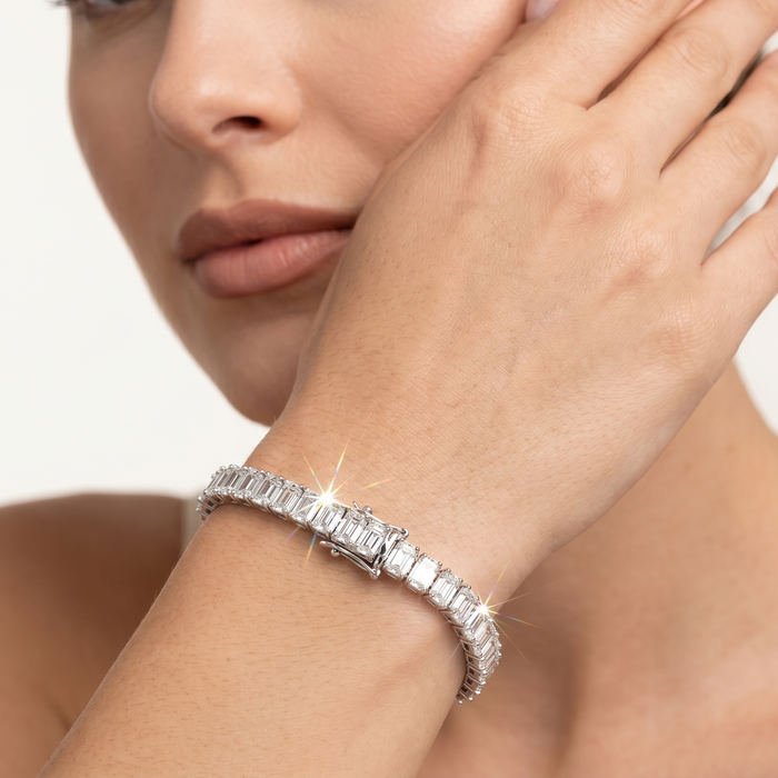Contemporary Shine Diamond Tennis Bracelet in 18K Yellow Gold