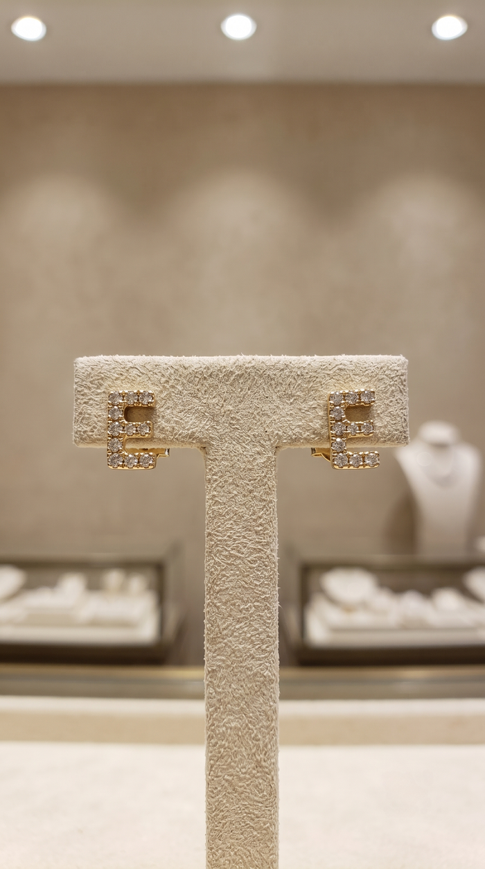 Personalized E Initial Diamond Stud Earring in 14K Yellow Gold