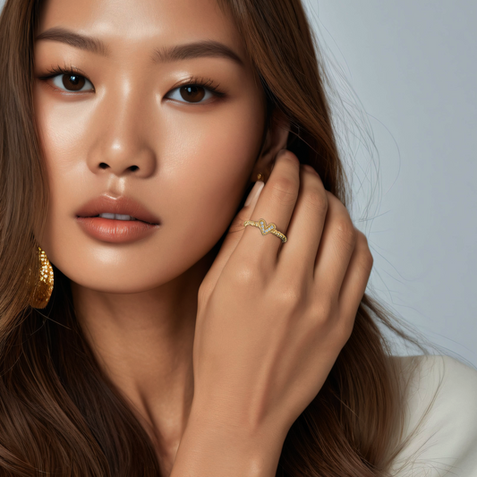 Round Diamond Heart Beaded Ring in 14K Gold