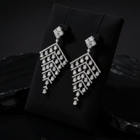 Round Diamonds Chandelier Earrings in 18K White Gold