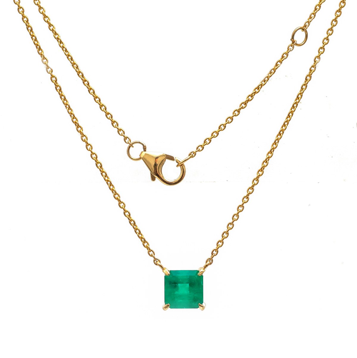 Classic Colombian Emerald 18K Yellow Gold Solitaire Necklace