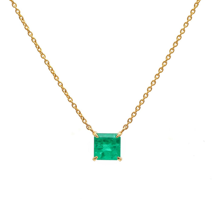 Signature Colombian 18K Yellow Gold Emerald Pendant Necklace