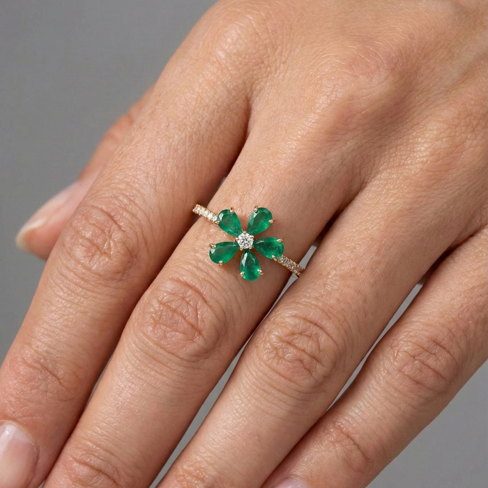 Emerald Green Flower 14K Diamond Ring