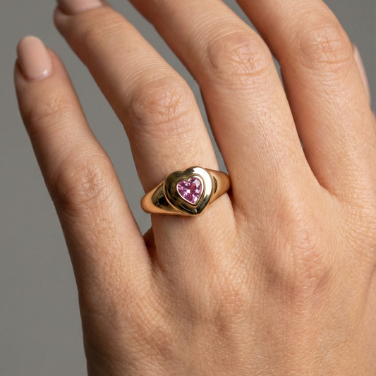 Minimal Heart 14K Pink Sapphire Ring