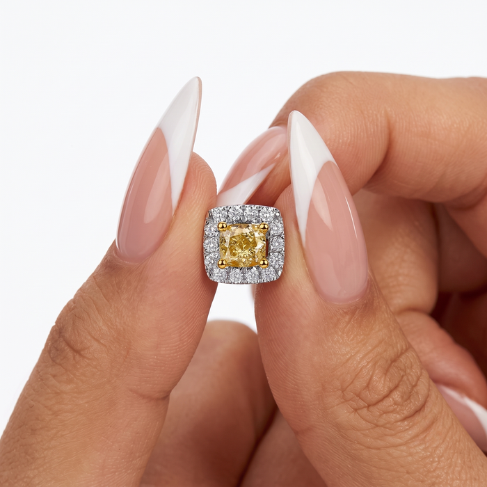 Shine Diamond Stud Earrings in 14K Yellow Gold
