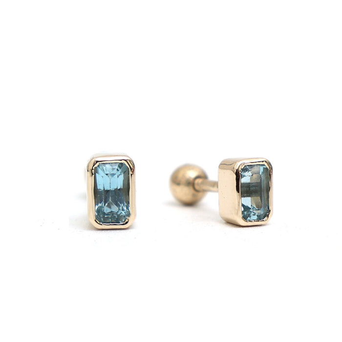 Aquamarine Baguette Stud Earrings in 14K Yellow Gold