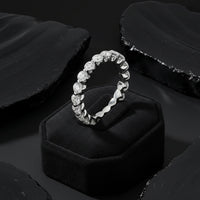 Round Diamond Eternity Shared Prong Ring in 18K Gold