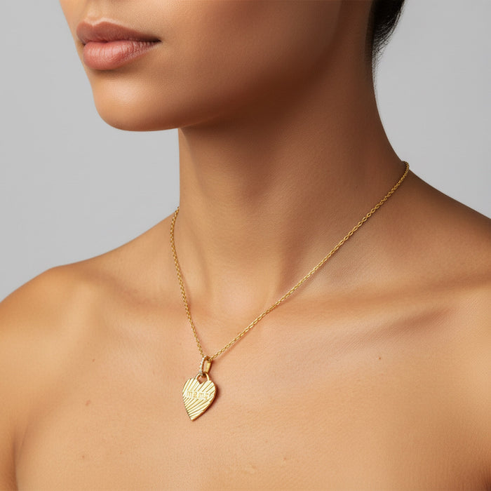 Dazzling Heart Shape Mama Necklace in 14K Gold
