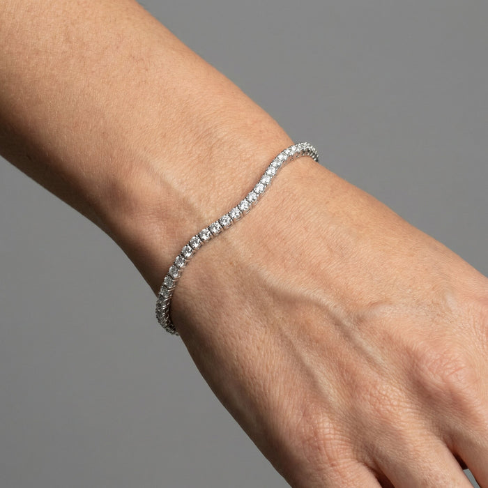 Asscher Cut Diamonds Tennis Bracelet in 18K Gold