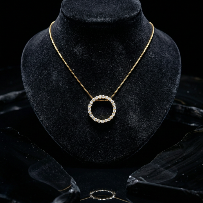 Diamond Circle Pendant Necklace in 14K Gold