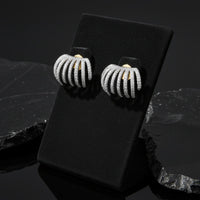 Stud Diamond Earrings in 14K Yellow Gold