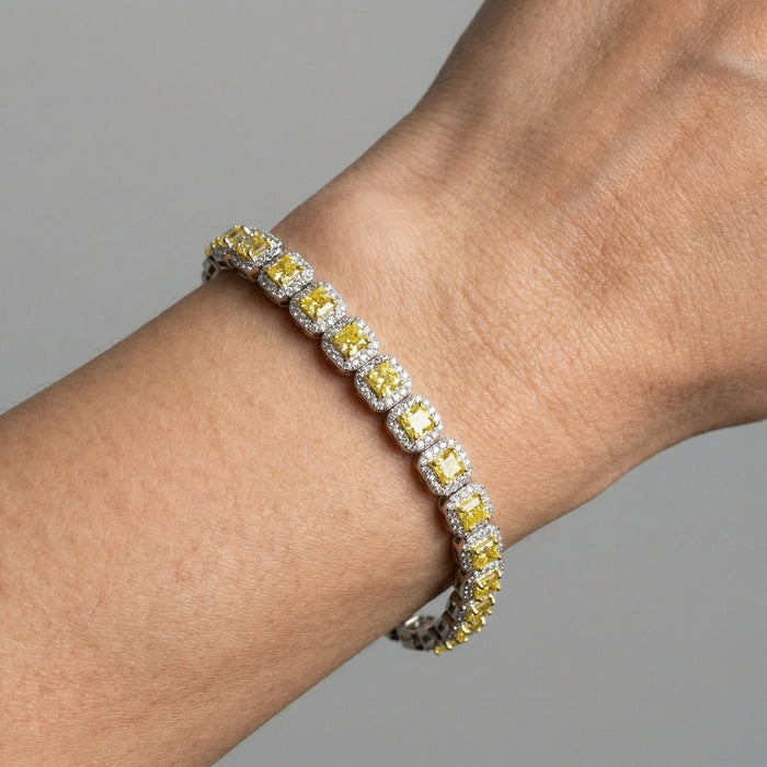 Diamond Flare Tennis Bracelet in 18K Yellow Gold