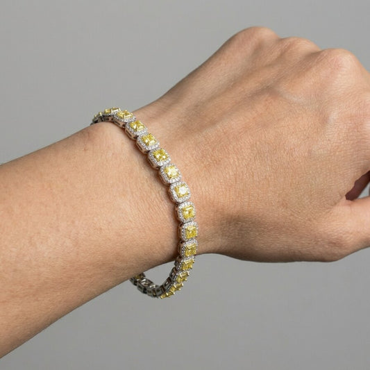 Diamond Flare Tennis Bracelet in 18K Yellow Gold