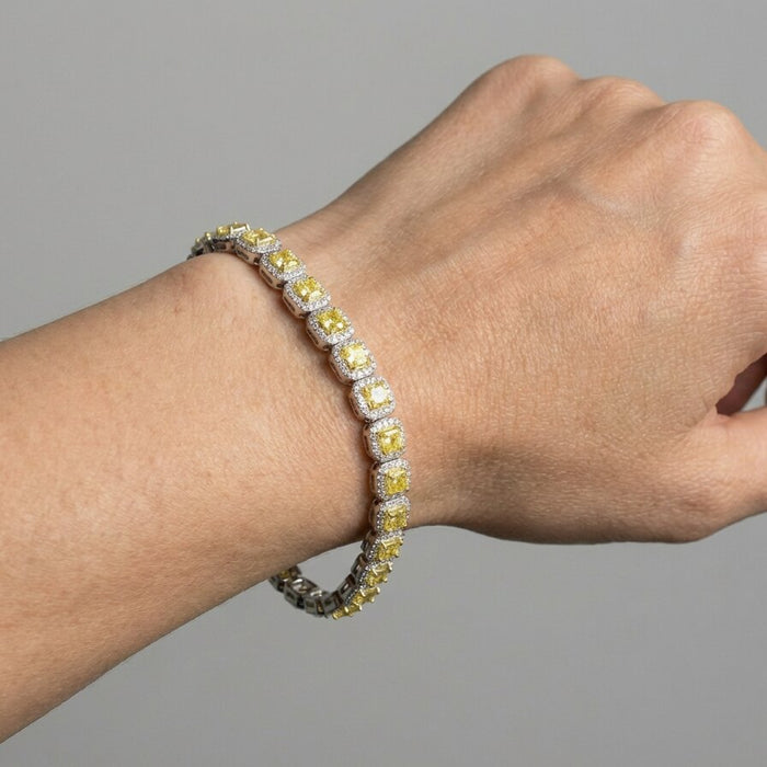 Diamond Flare Tennis Bracelet in 18K Yellow Gold