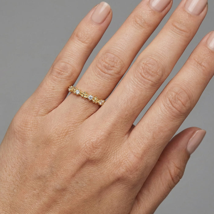 Vintage Milgrain Diamond Band Ring in 14K Yellow Gold