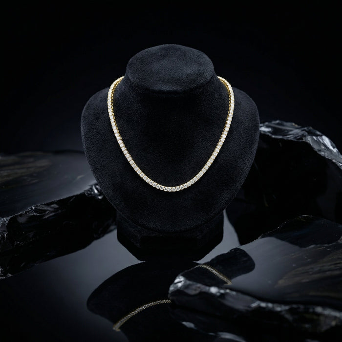 Diamond Round Cut Tennis Necklace in 18K Gold