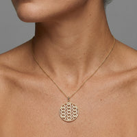 Openwork Chain Medallion Pendant Necklace in 14K Yellow Gold