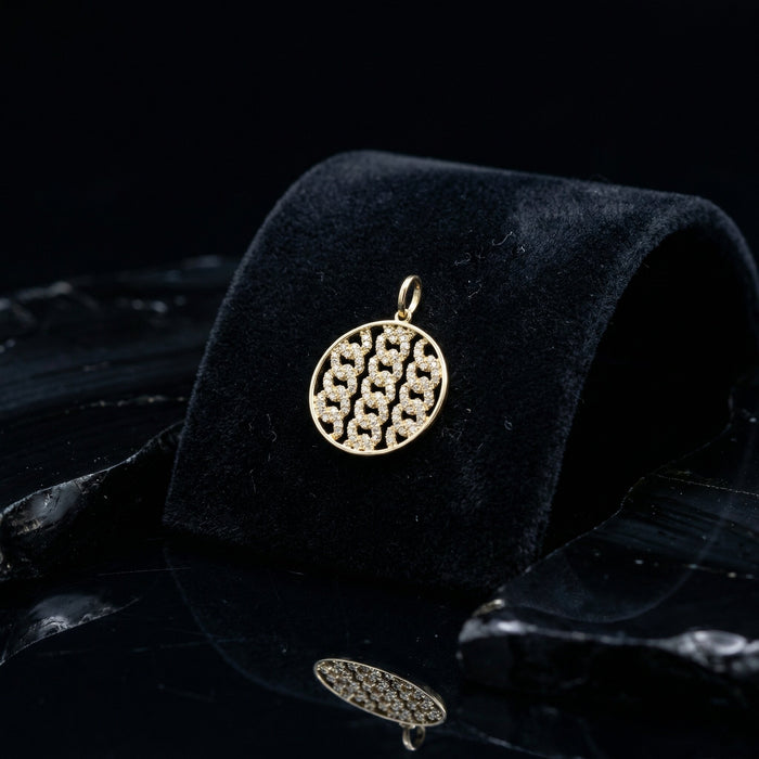 Openwork Chain Medallion Pendant Necklace in 14K Yellow Gold