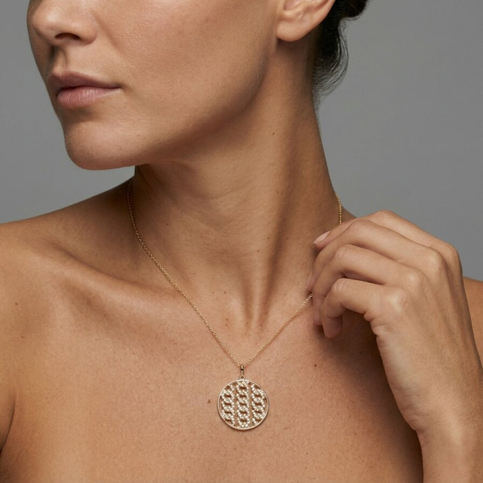 Openwork Chain Medallion Pendant Necklace in 14K Yellow Gold