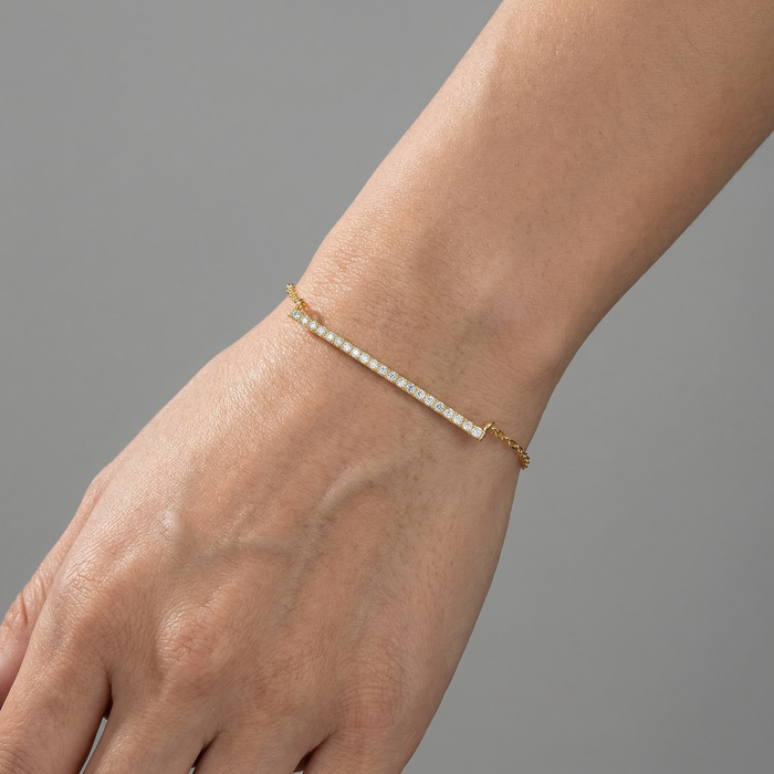 Round Cut Diamond Bar Bracelet in 14K Gold
