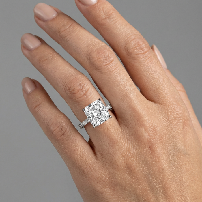 Radiant Cut Diamond Pave Band Solitaire Ring in 18K Gold