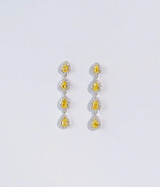 Natural Joint Stud Diamond Earrings in 18K Yellow Gold