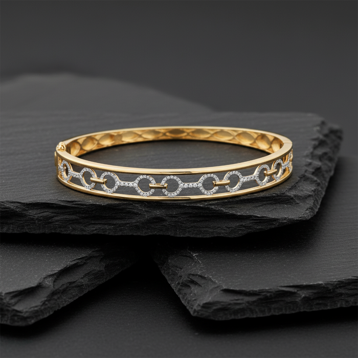 Link Luxe Diamond Bangle Bracelet in 14K Yellow Gold
