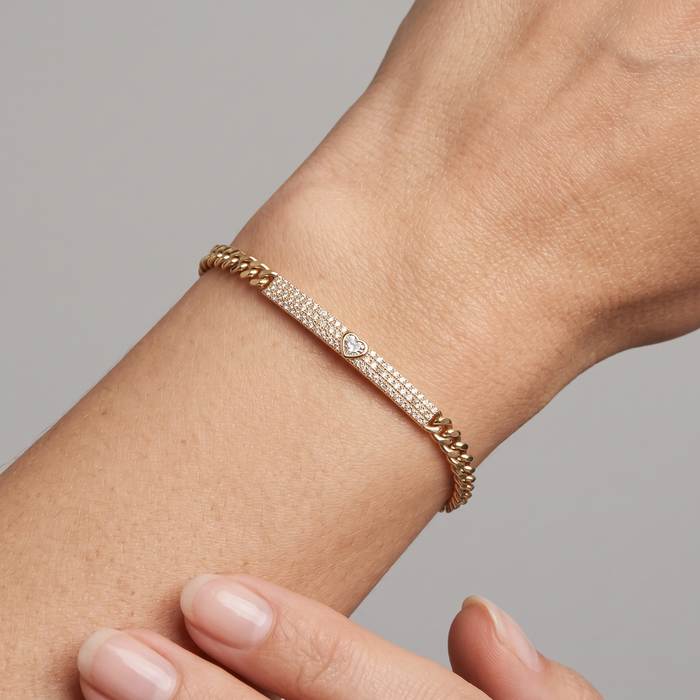 Diamond Heart Bar Curb Chain Bracelet in 14K Gold