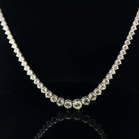 Classic Graduated Round Diamond Tennis Necklace in 18K Gold