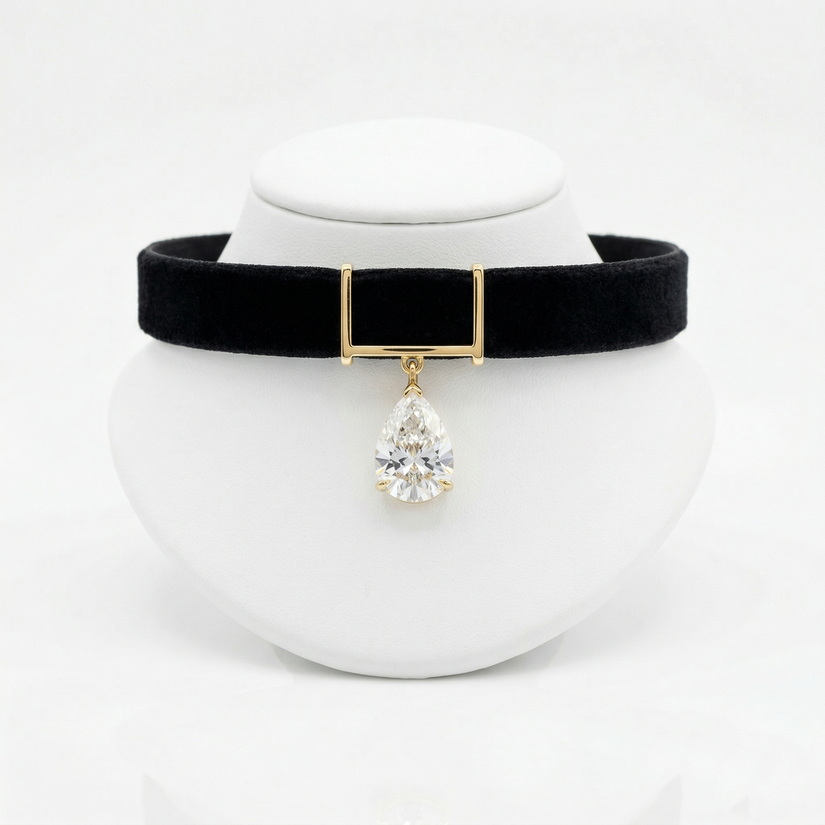 Midnight Velvet Pear Diamond Drop Choker in 18K Necklace