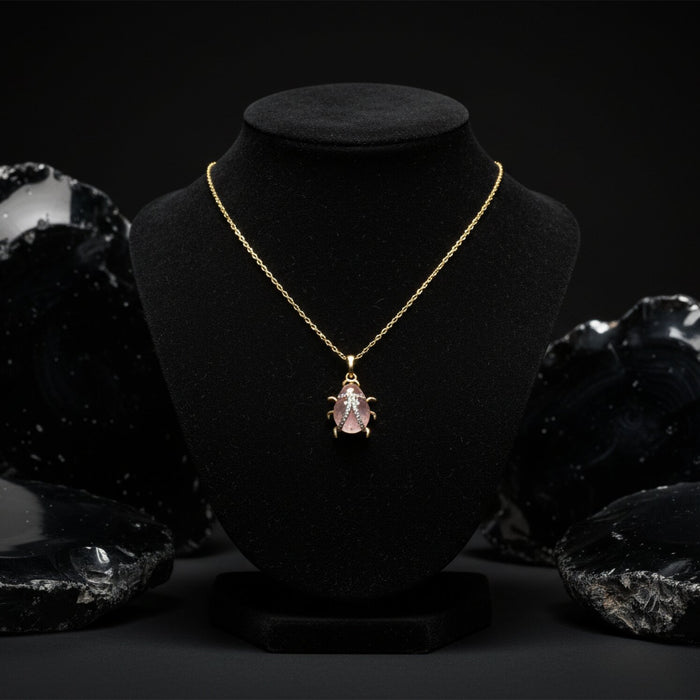 Pendant Diamond Necklace in 14K Yellow Gold