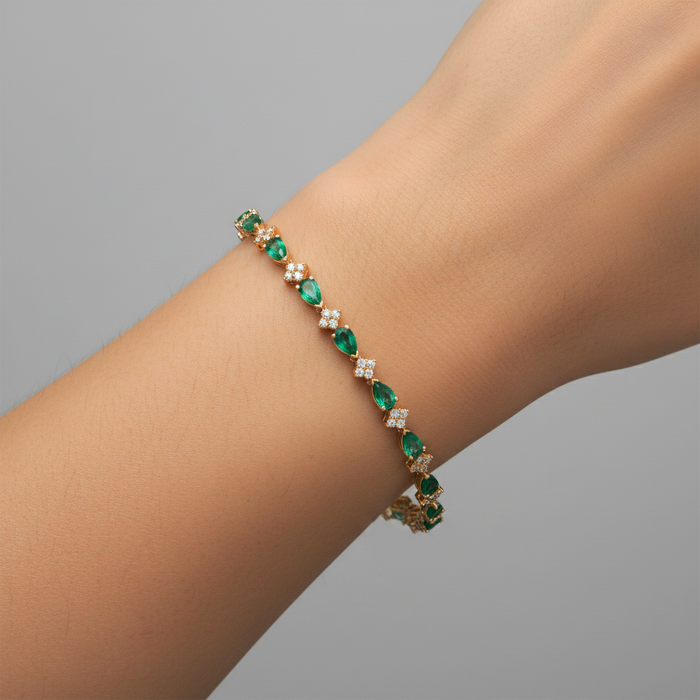 Aurora Emerald Diamond Tennis Bracelet in 14K Yellow Gold