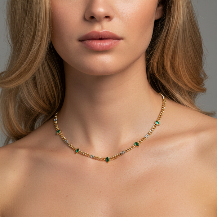 Emerald Teardrop Link Chain Necklace in 14K Yellow Gold