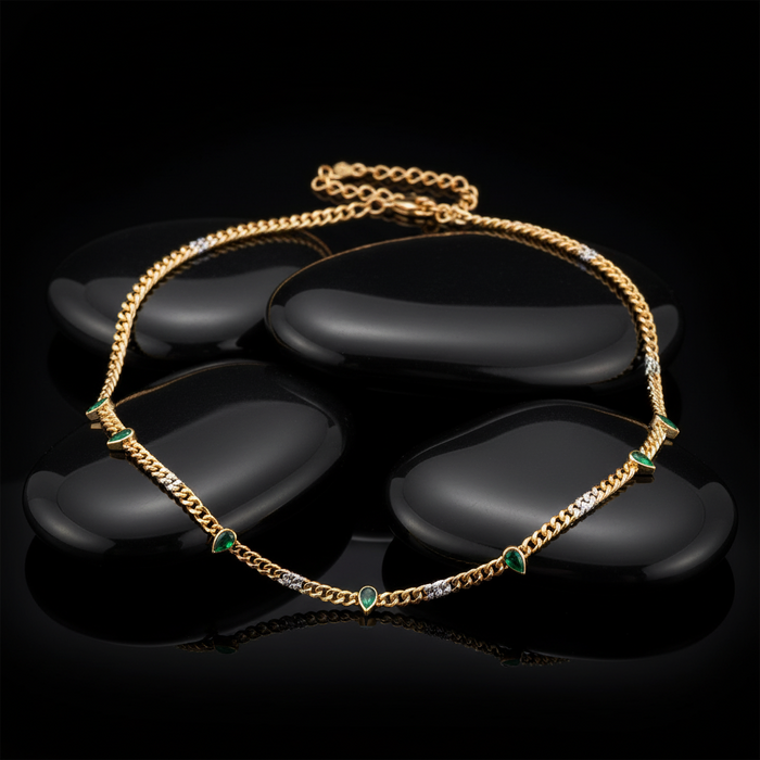 Emerald Teardrop Link Chain Necklace in 14K Yellow Gold