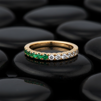 Emerald Green Diamond Gradient Band Ring in 14K Gold