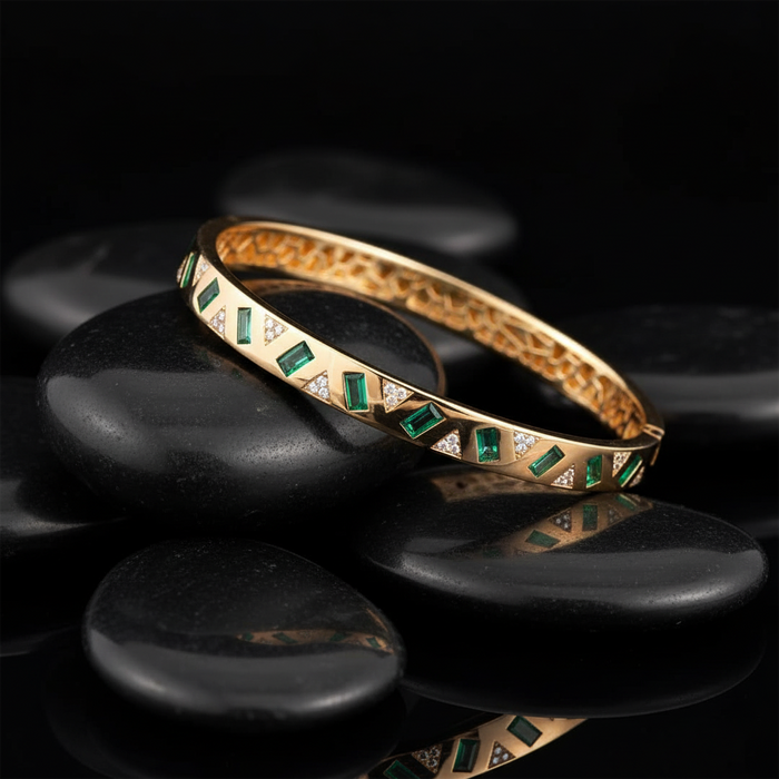Echo Diamond Bangle Bracelet in 14K Yellow Gold