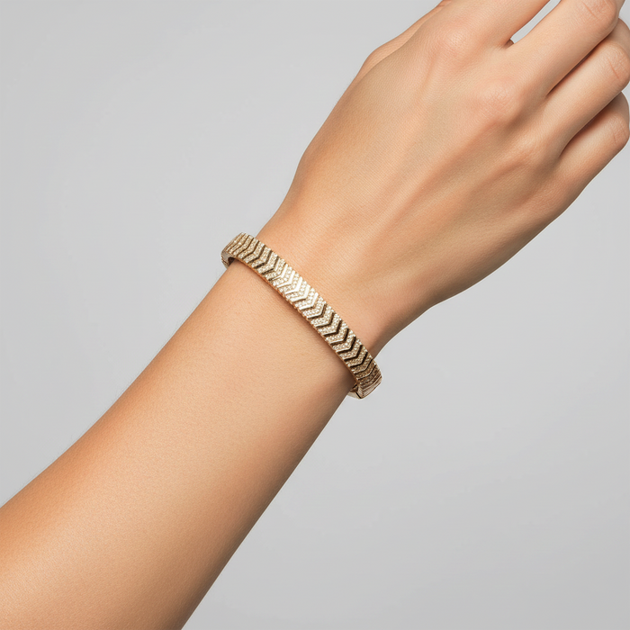 Heart Interior Chevron Bangle Bracelet in 14K Yellow Gold